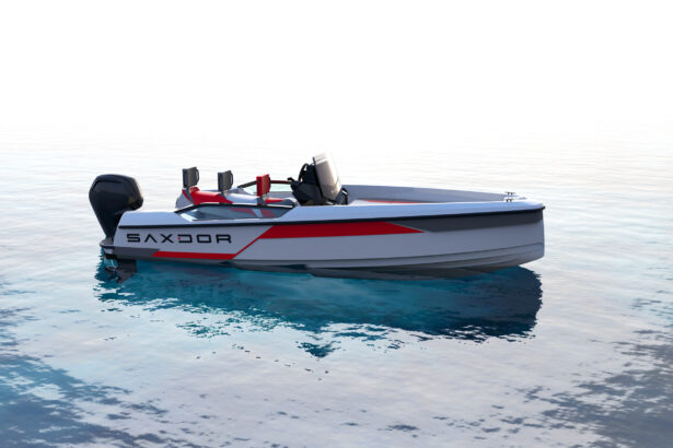 yacht, Saxador
