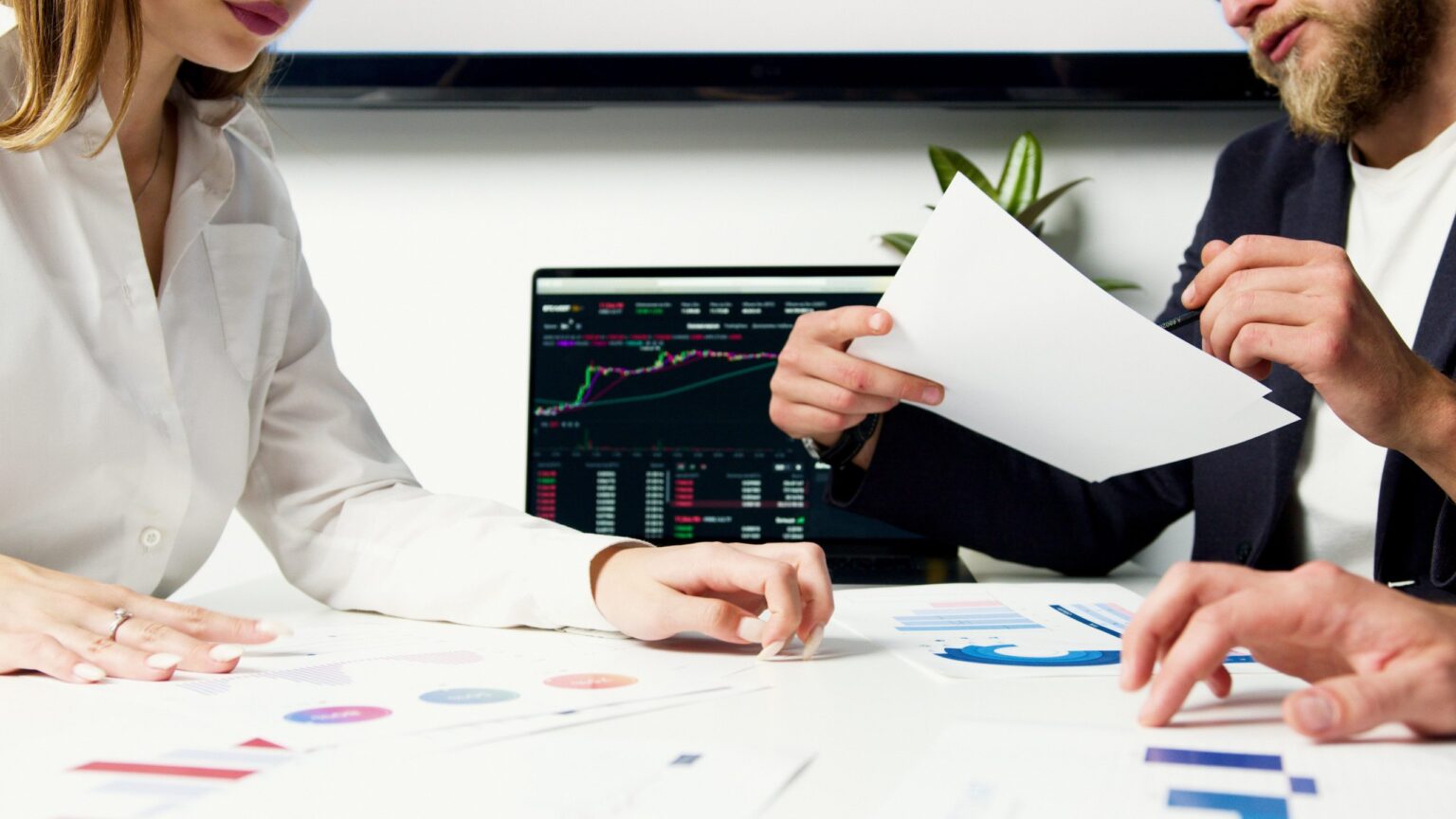 wykres, giełda, koniunktura, BoomBit, Wall Street, VMware, boś