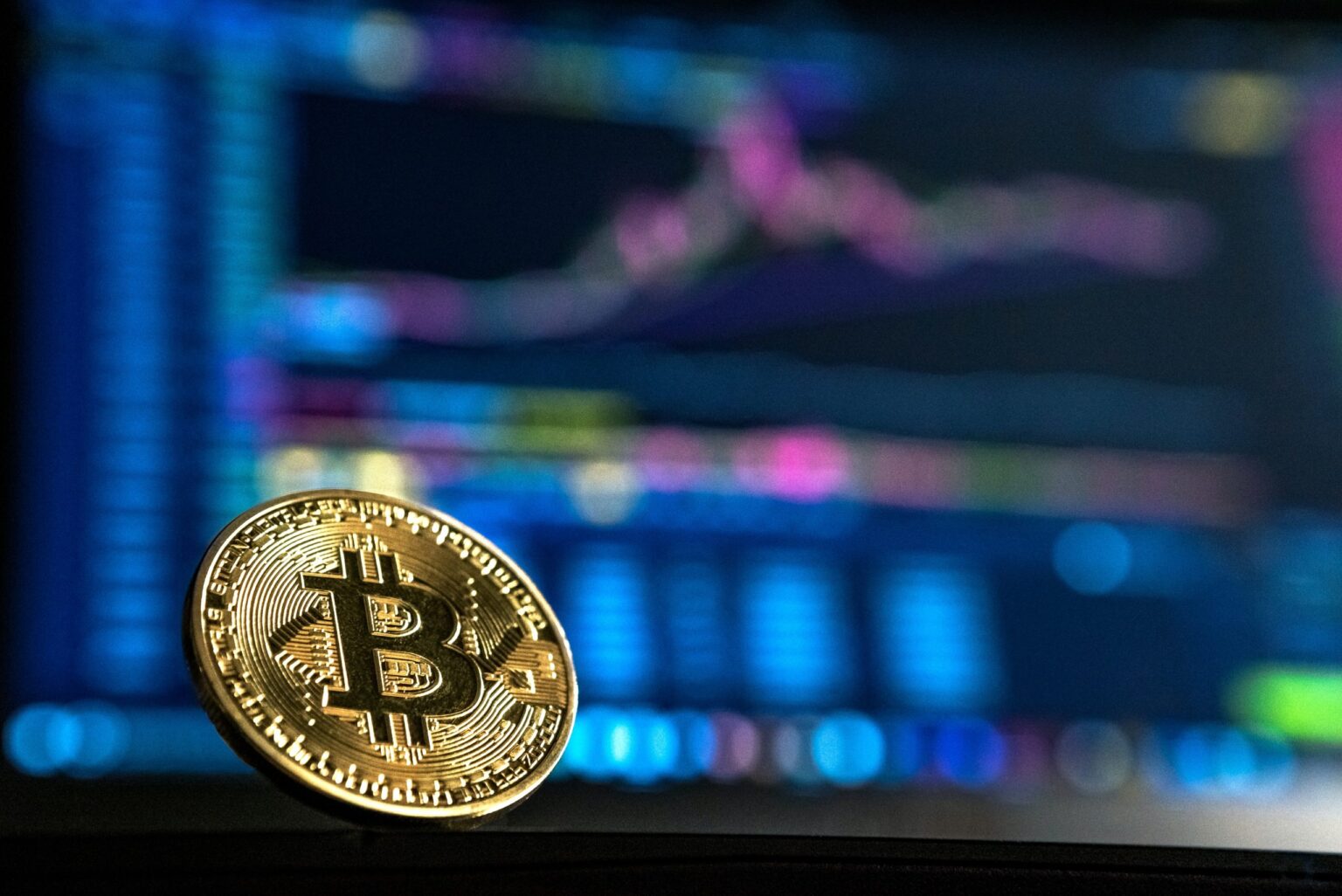 bitcoin, gates, Zuckerberg, zysk