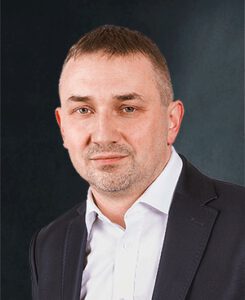 Szostek 300x368